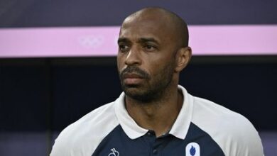 بالفيديو.. رد فعل تييري هنري بعد تأهل المنتخب الفرنسي لكرة القدم إلى الدور نصف النهائي من البطولة الأولمبية